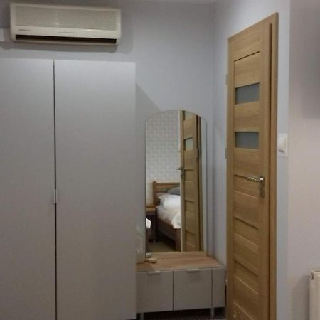 Apartament Pokoje-Gorlice-Zawodzie Zewnętrze zdjęcie